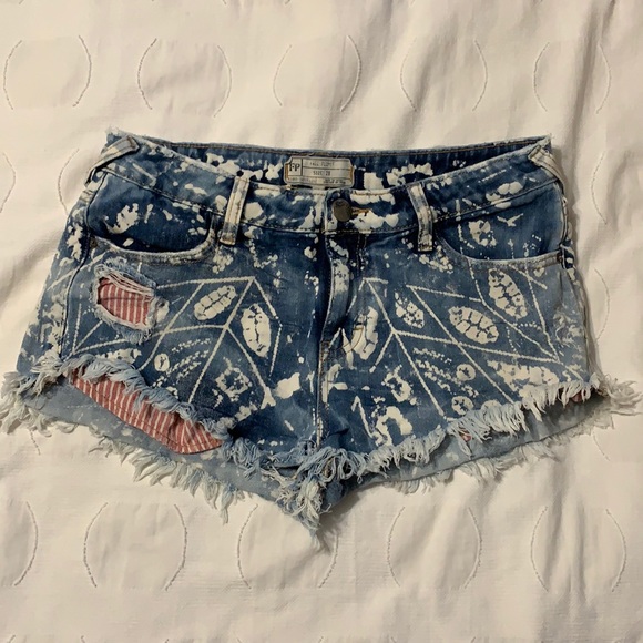 FreePeople distress highwaisted cutoff Jean shorts